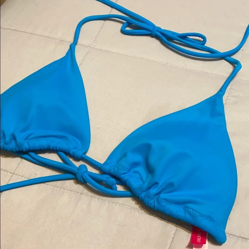 Victoria’s Secret bikini top